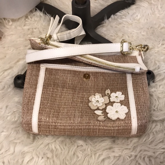 Liz Claiborne brand new straw medium size purse - Picture 5 of 8